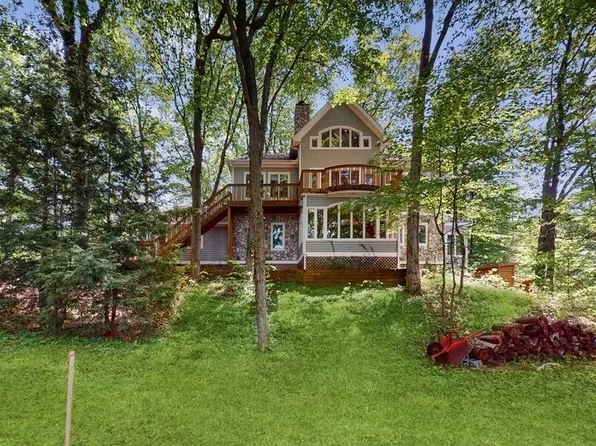 12551 Summit Dr, Sawyer, MI 49125