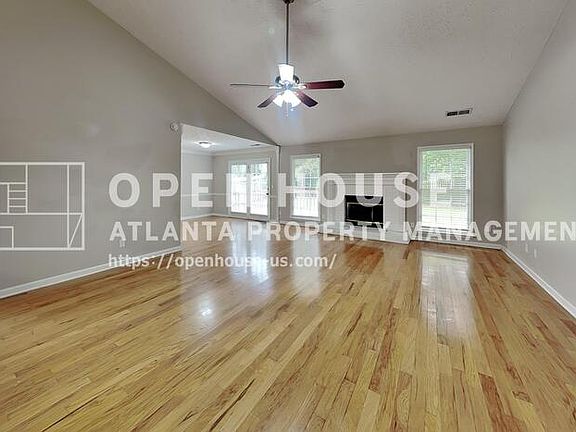 3rd image of 4620 Hampton Square Dr