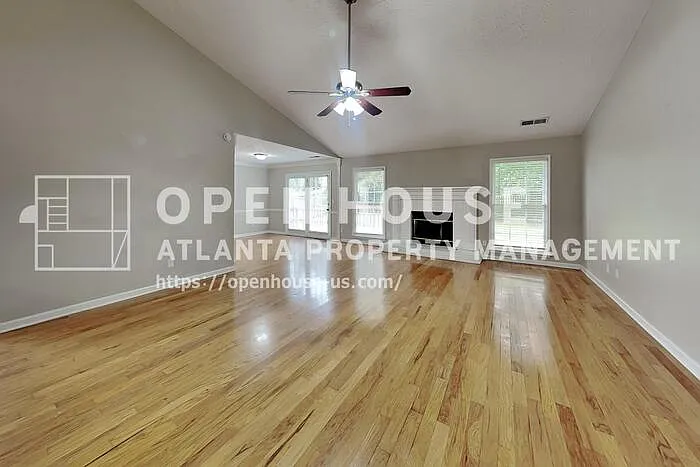4620 Hampton Square Dr — Photo 3