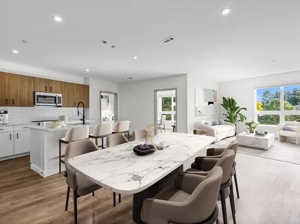 203 Lowell St #211, Wilmington, MA 01887