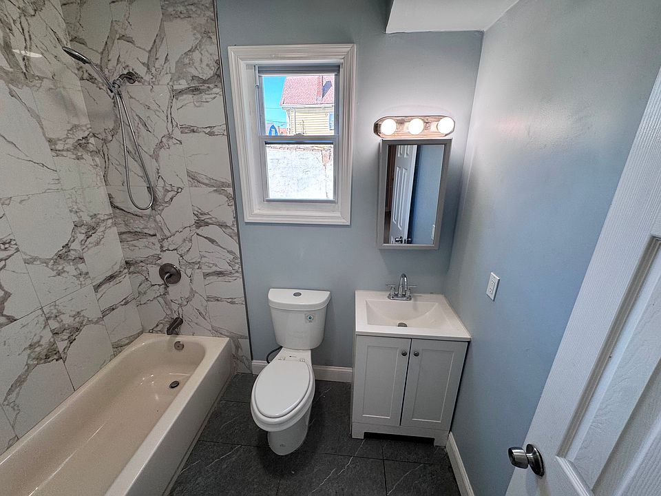 2nd image of 166 Elmwood Ave #B1