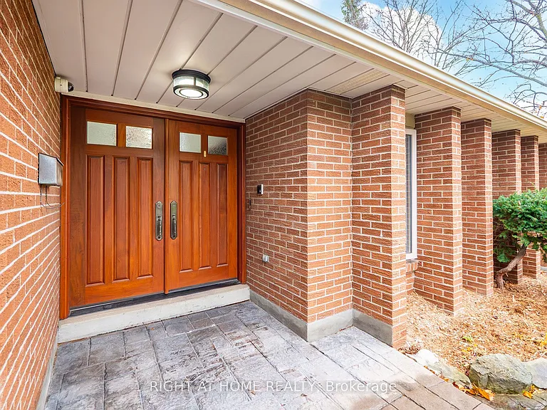 20 Pine Ridge Ln — Photo 4