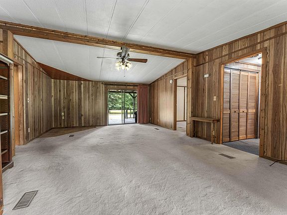 4th image of 14835 Pace Rd