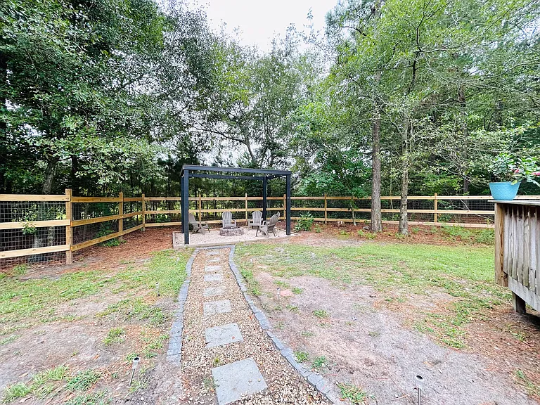 106 Camellia Creek Dr — Photo 29