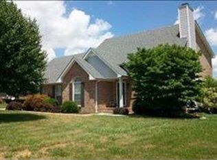 1431 Dr Meade Ln, Clarksville, TN 37042