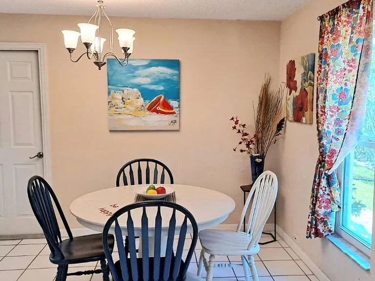Eat in Kitchen