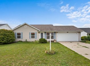 603 Bluestem Dr, Saint Joseph, IL
