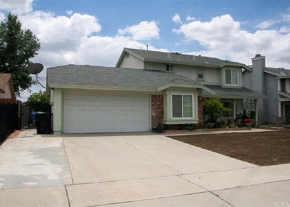 1st image of 15885 Ramona Dr