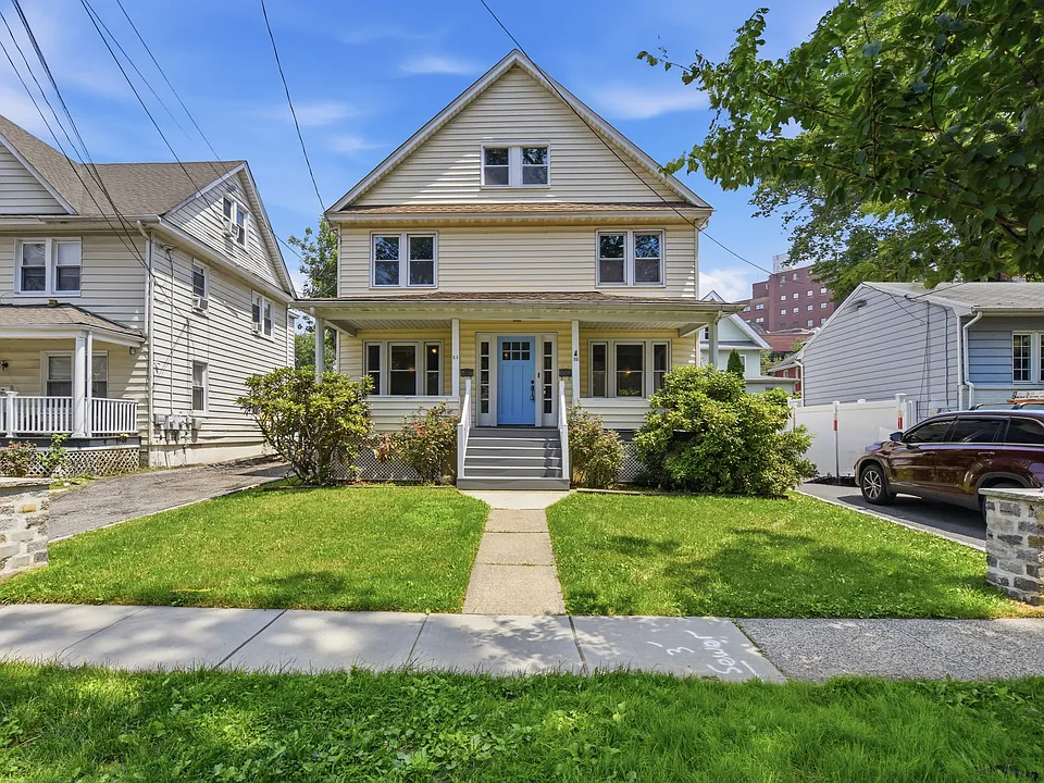 23 William St #B
