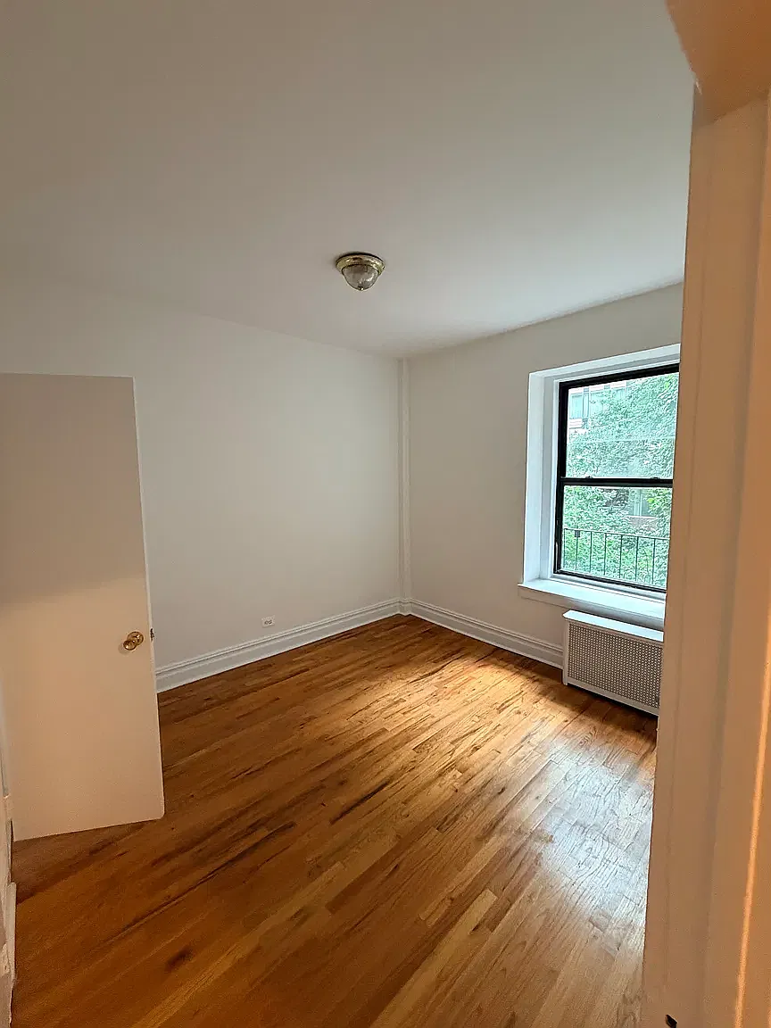 808 West End Avenue — Photo 4