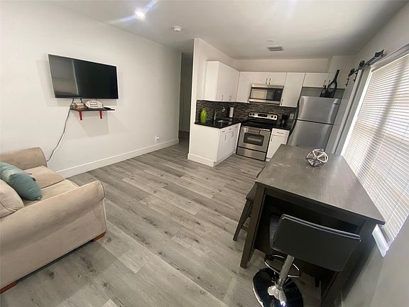 5th image of 1044 NW 4th Avenue