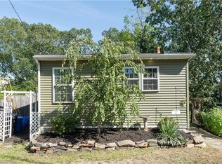 27 Cliff St, East Haven, CT 06512