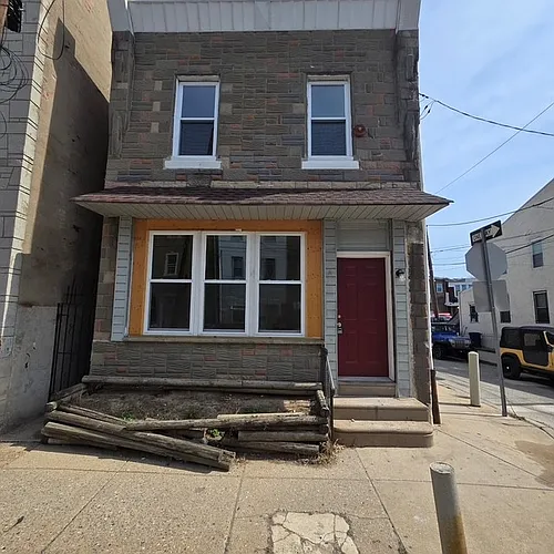 1225 Adams Ave Photo 1