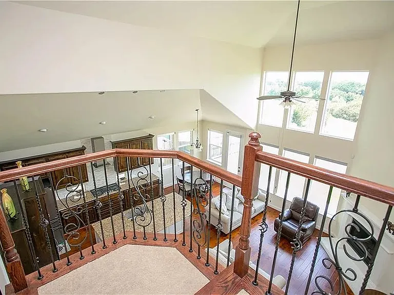 14224 Blueberry Hill Dr — Photo 11
