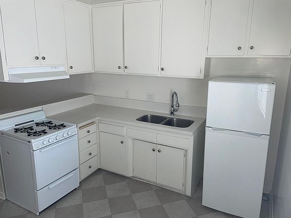 5th image of 1260 N Beachwood Dr APT 35
