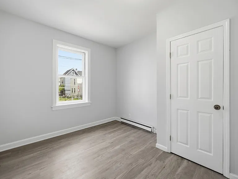 505 W Church St — Photo 16