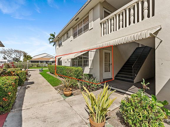 3rd image of 1520 Mckinley Street #117e