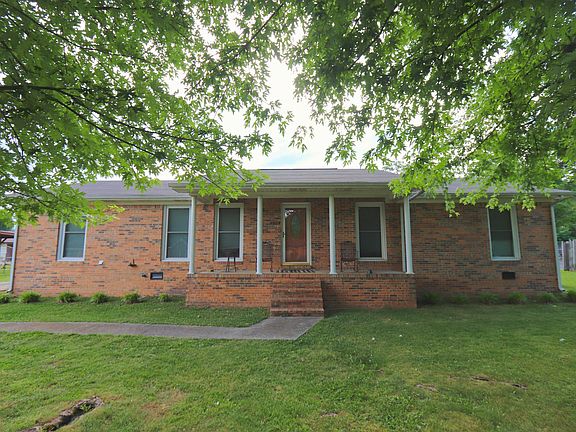 2nd image of 911 Parkway Dr