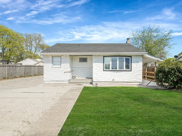 1739 5th Avenue, Bay Shore, NY 11706