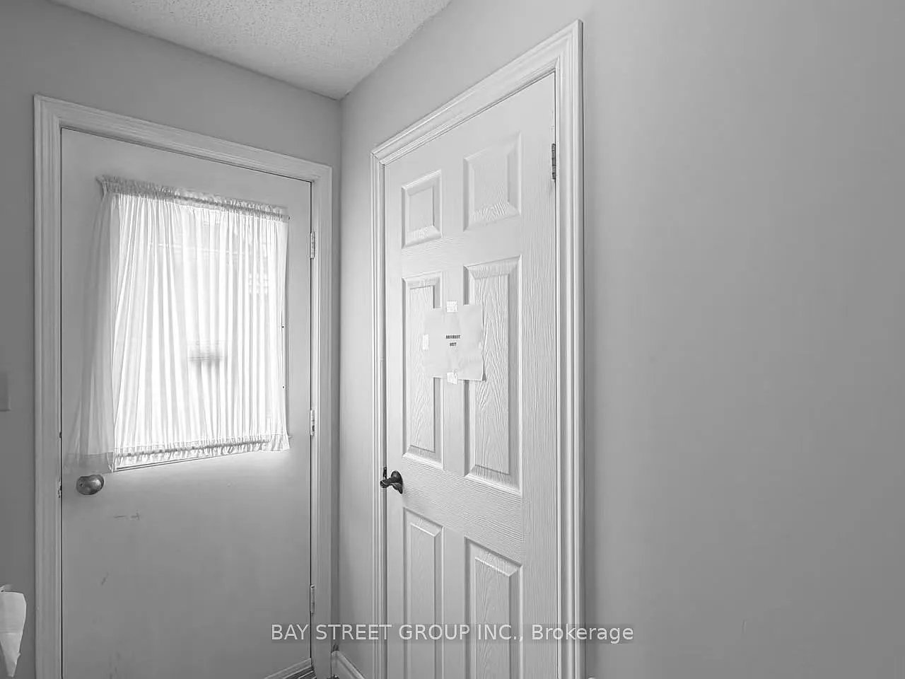 3 bed, $1,700 — Photo 4