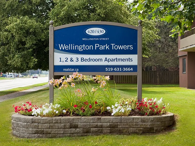 420 Wellington St — Photo 15