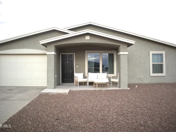 928 Villa Seca Dr, Horizon City, TX 79928