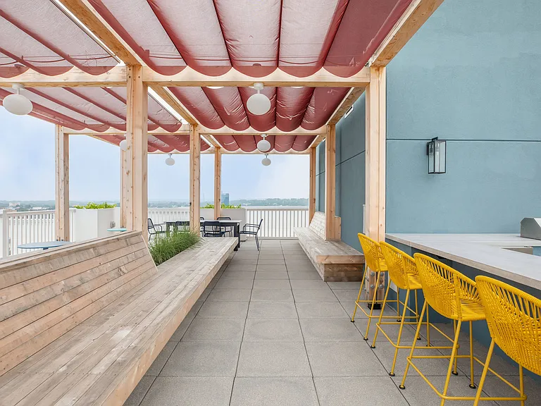 Summer House Apartments — Photo 11