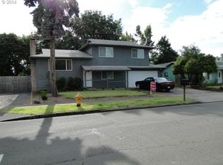 2236 11th St, Springfield, OR 97477