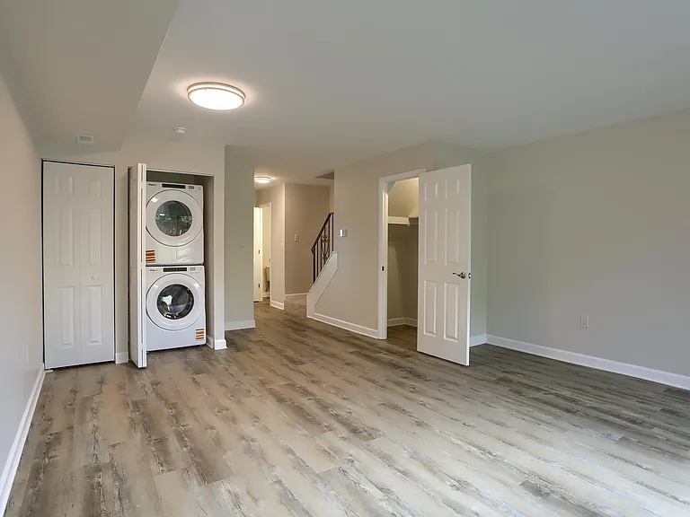 Briarcrest Gardens Apartments & Townhomes — Photo 7