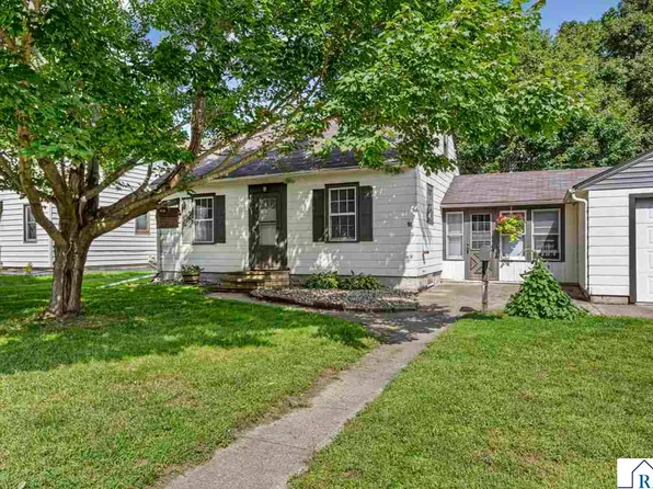 717 Chatham St, Saint Peter, MN 56082