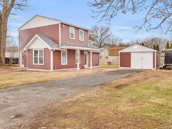 17 Twining Street, Plainville, CT 06062