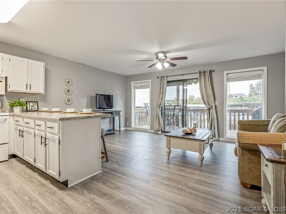 1st image of 71 Southwood Shores Pl #1D