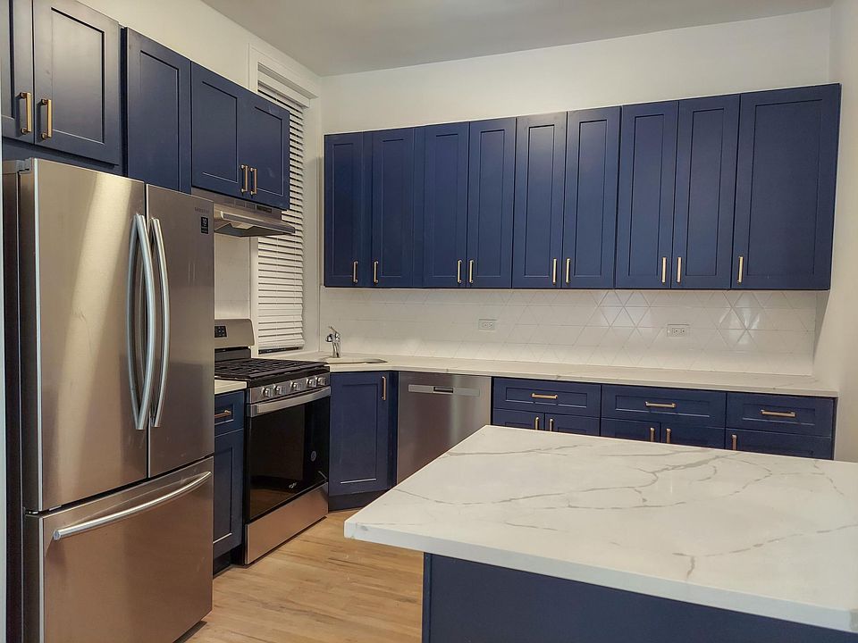 1st image of 2924 W Logan Blvd