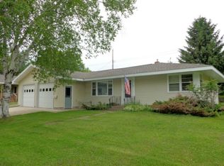 900 W Fleshiem St, Iron Mountain, MI 49801