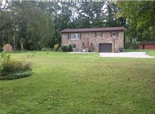 4533 Winfield Rd, Winfield, WV 25213