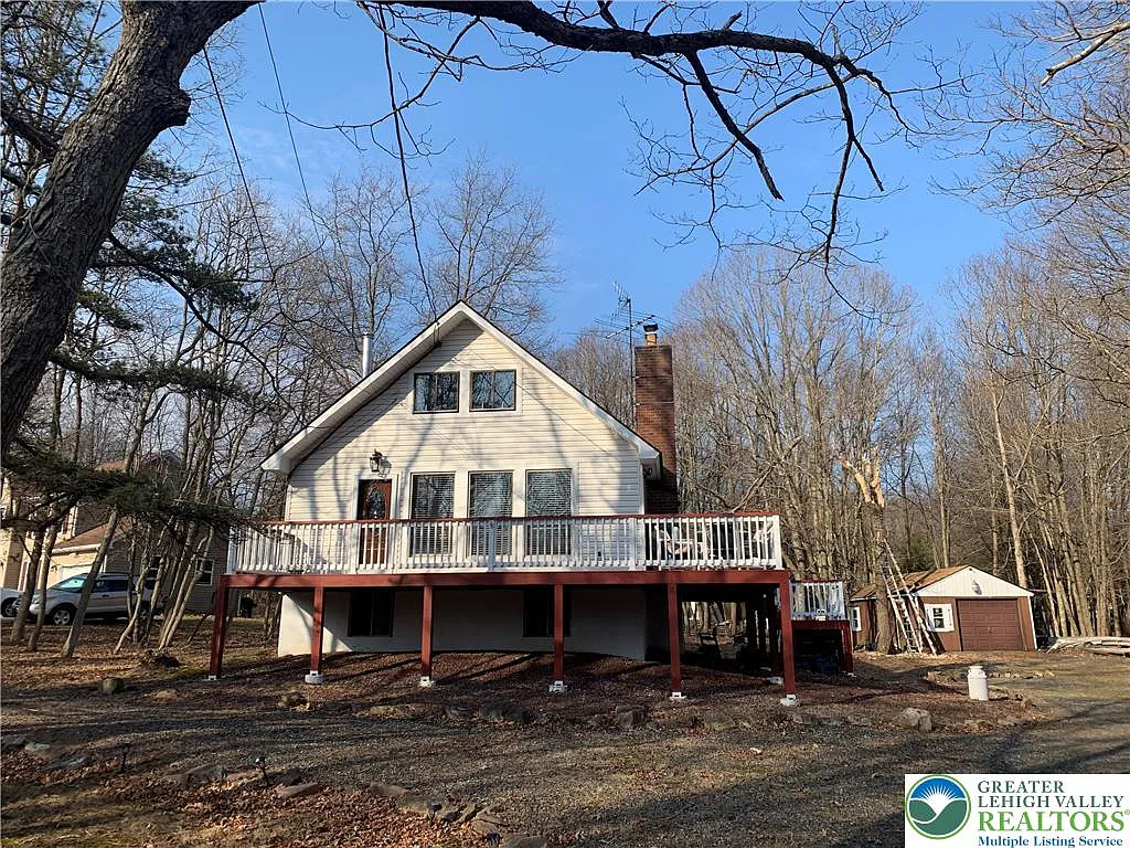 218 Cherry Ln photo 1