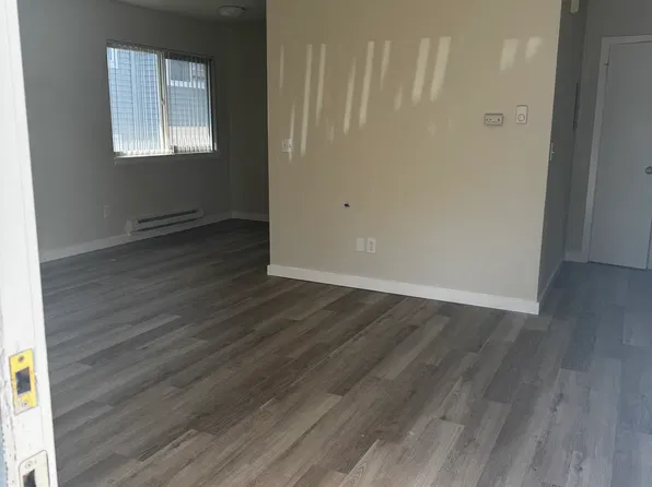 3642 14th Ave W #7, Seattle, WA 98119