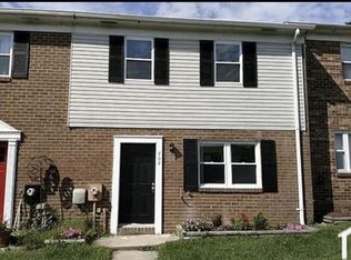 404 Essexwood Ct, Baltimore, MD 21221