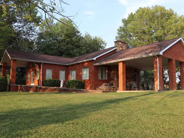 208 Silver Bullet Dr, Carbondale, IL 62903