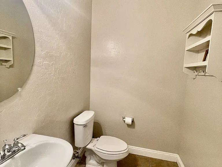 7109 Mercurio Ave — Photo 12