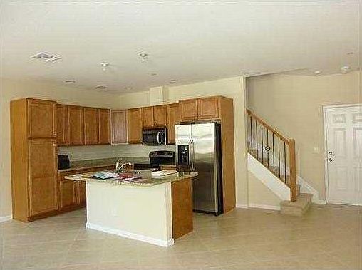 Townhome in Cooper City. 3 bed/3 bath. One bed downstairs