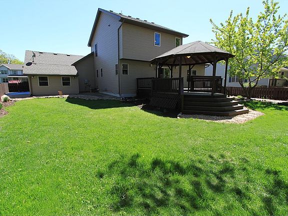 5th image of 23632 Flora Ct NW