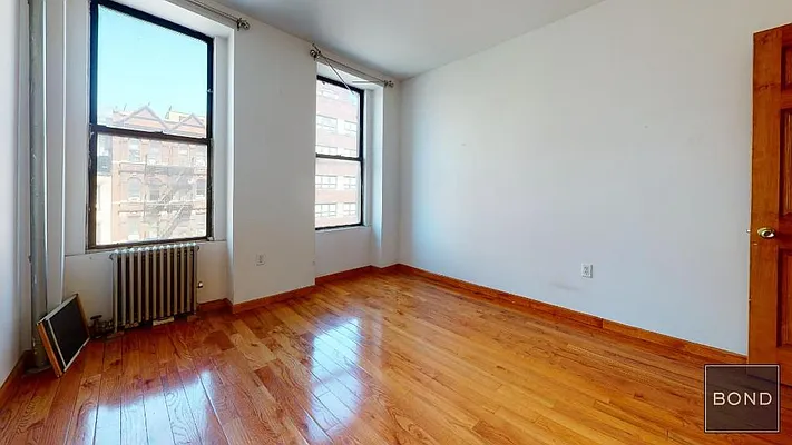 Rented by Bond New York | media 11