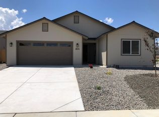 201 Green Ln, Dayton, NV 89403
