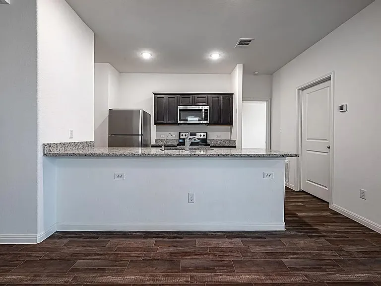 19408 Samuel Welch Way — Photo 6