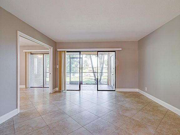 2nd image of 1031 Banks Rd #104