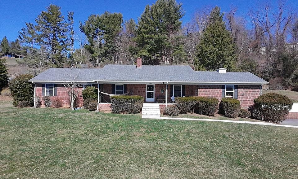 1st image of 233 Holly St