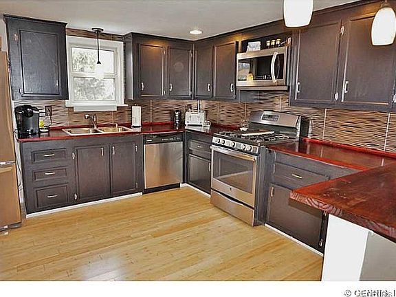 4th image of 8133 Sentell St