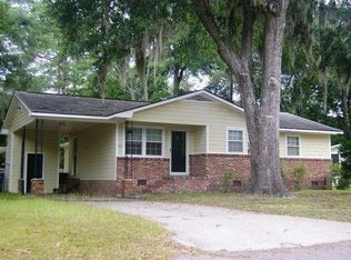 612 Mystic Dr W, Beaufort, SC 29902