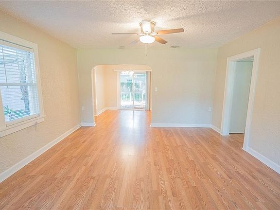 5th image of 1319 E Muriel St